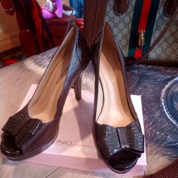 NWOT Chocolate brown shoes - Picture 8 of 10